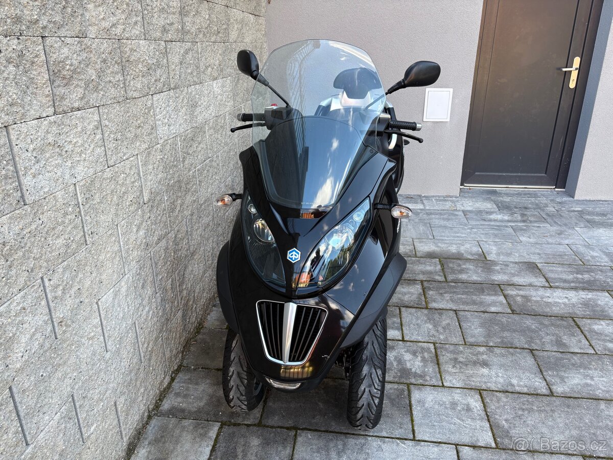 Piaggio mp3 400 v krásném stavu