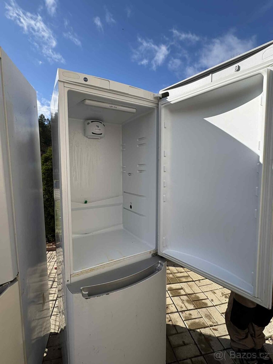 Prodám lednici Indesit Prime