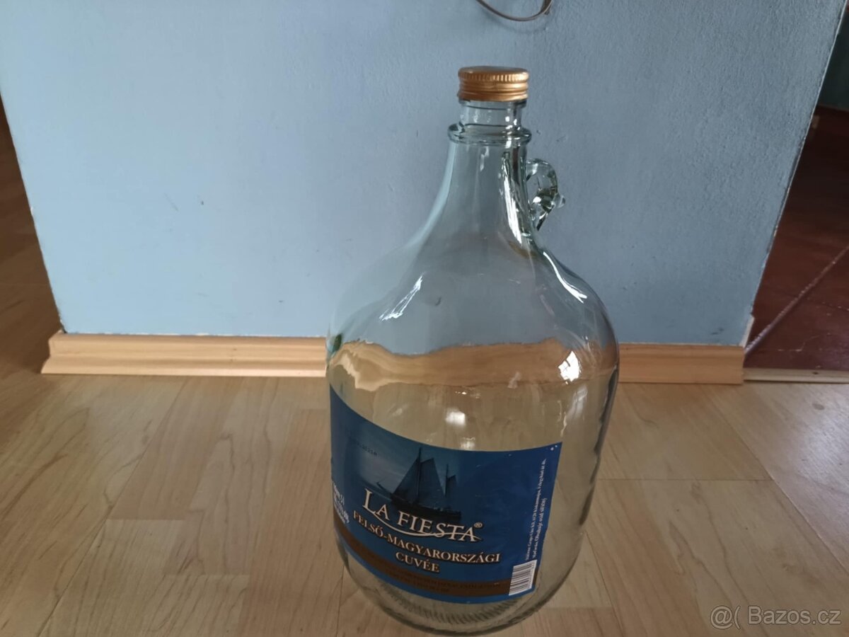 Láhev 5 L s víčkem prodej