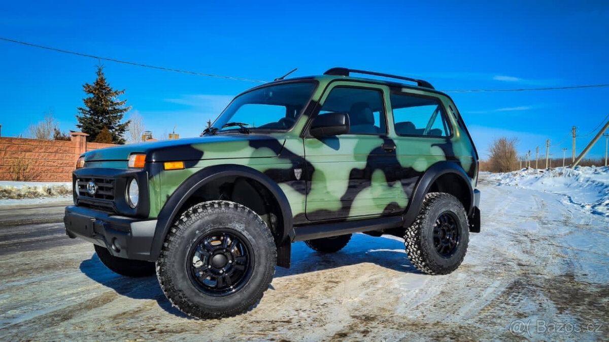 LADA 4x4 NIVA - střešní nosič BRONTO