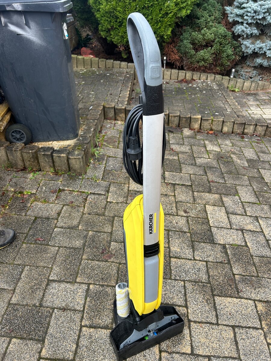 Karcher čistič na podlahy