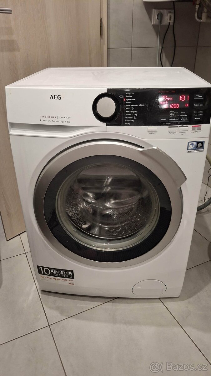 Pračka AEG  L7FBE68SC