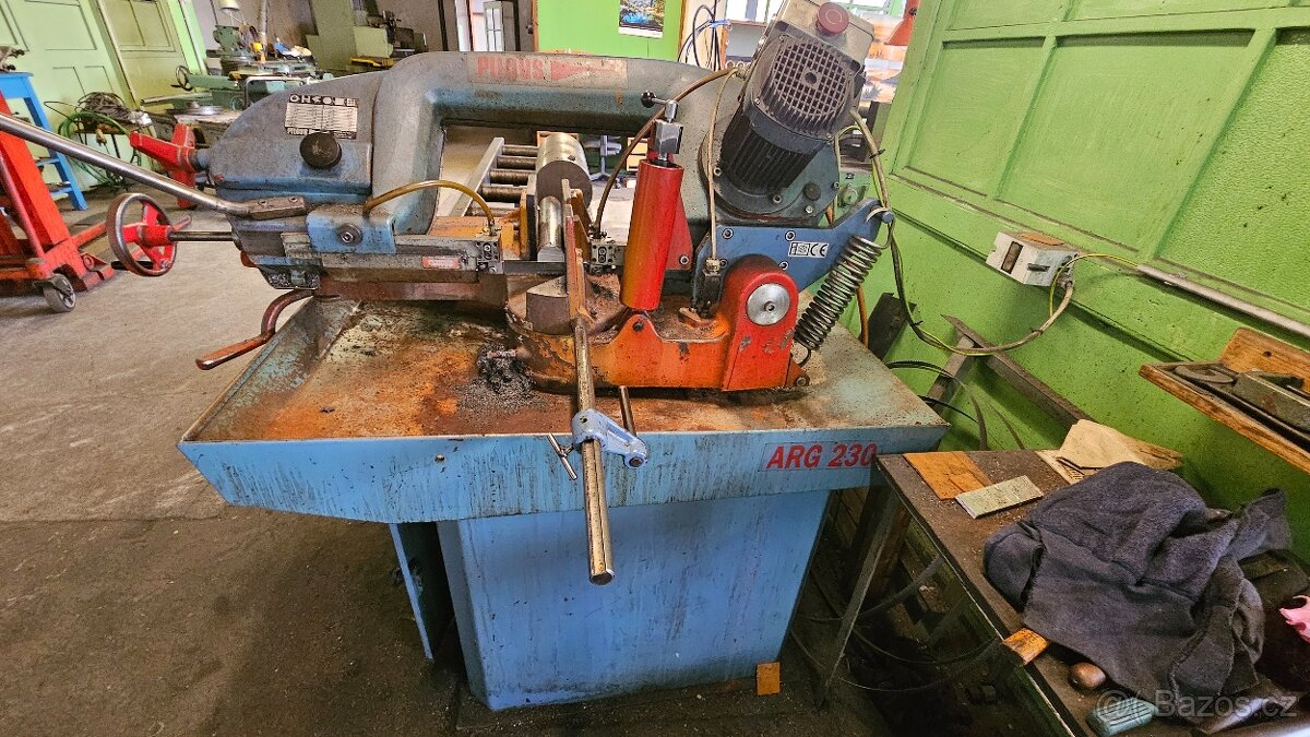 Pásová pila na kov Pilous ARG 230