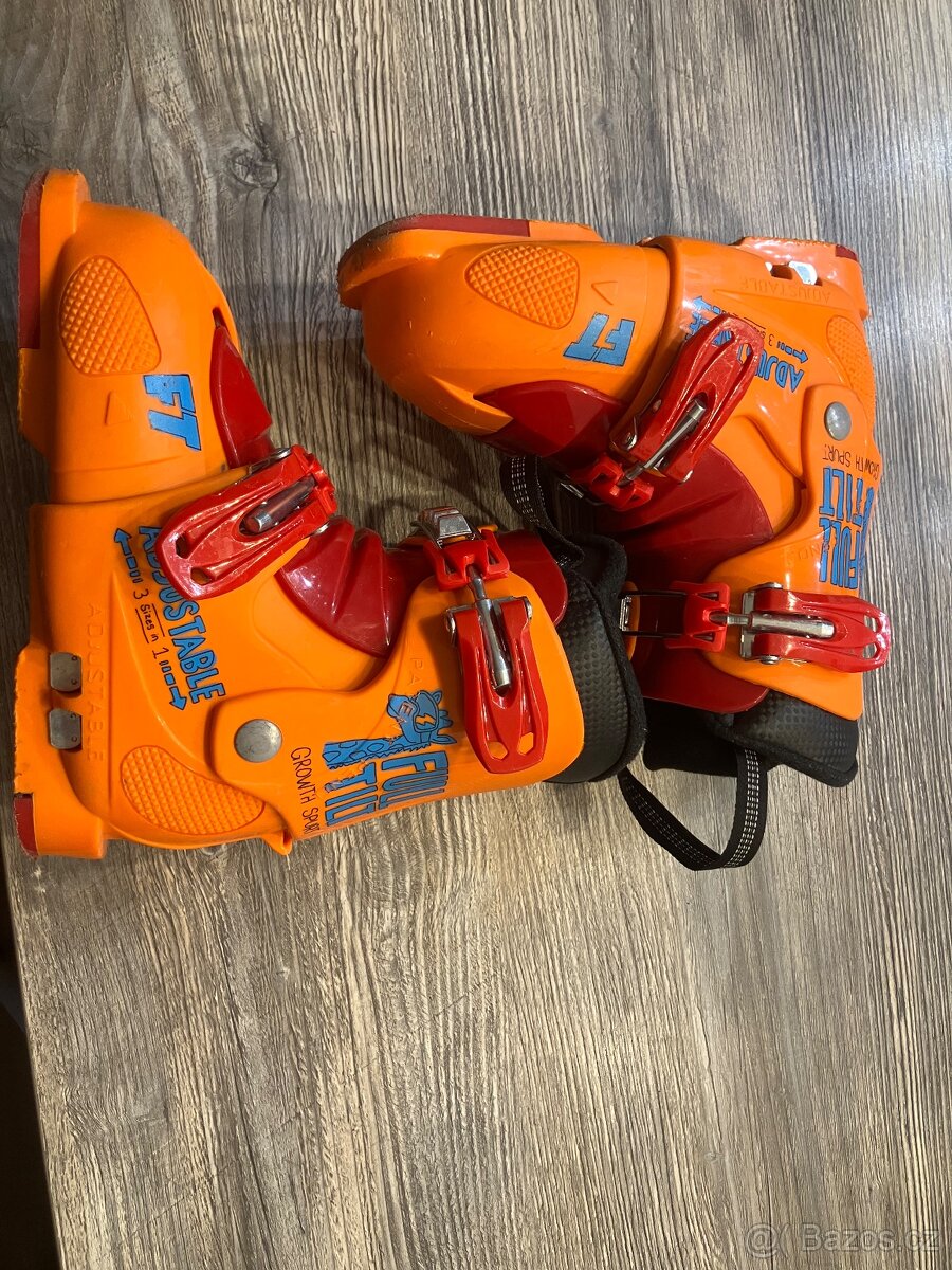 Rostouci detske preskace/lyzaky