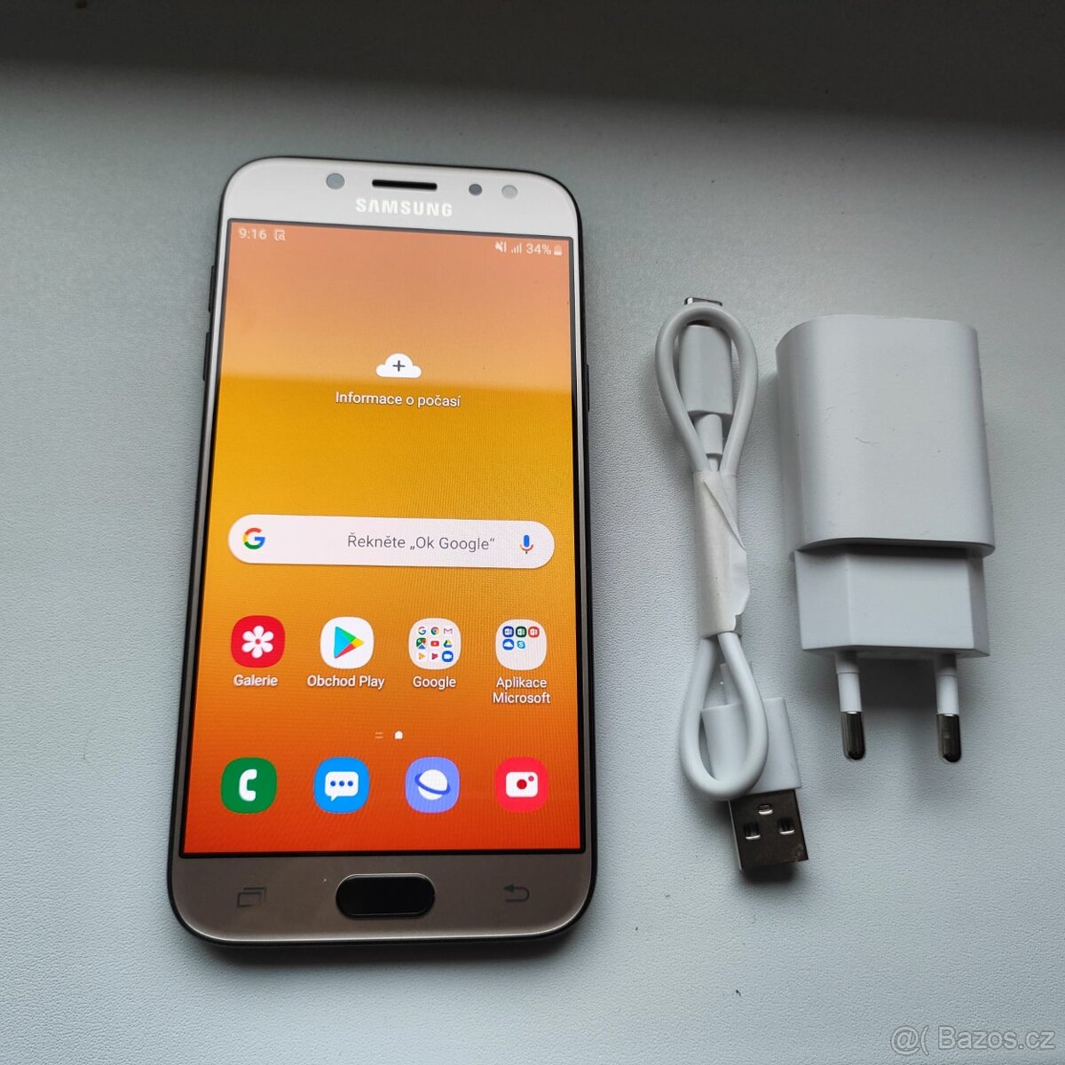 Samsung Galaxy J5 Duos (2017)  5,2" AMOLED/ NFC/ LTE