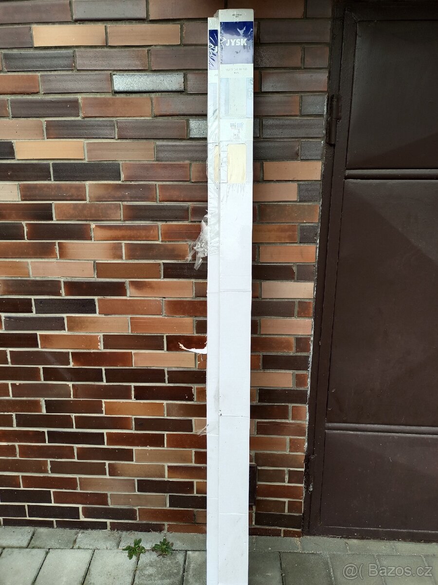 Vertikální žaluzie