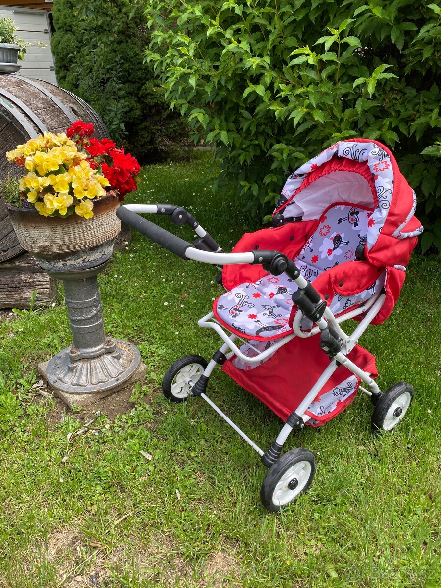 Prodám dětský kočárek na panenky.