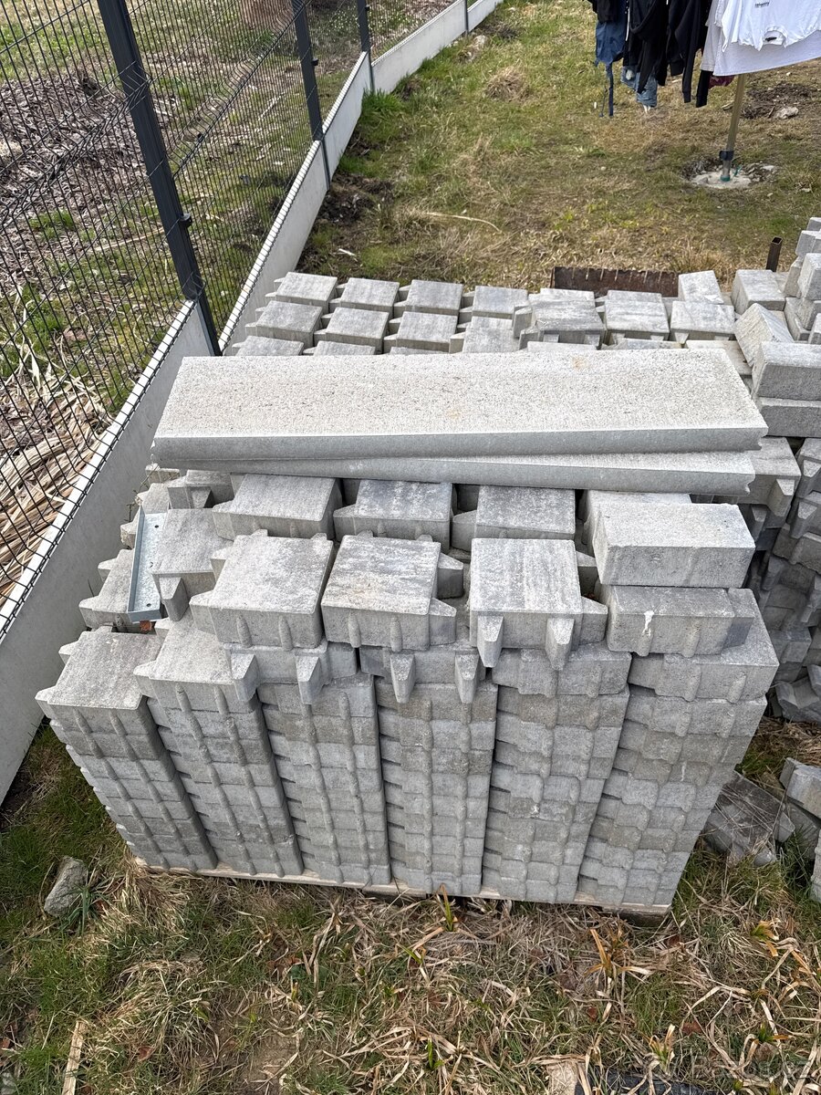 Zámková venkovní dlažba 8cm