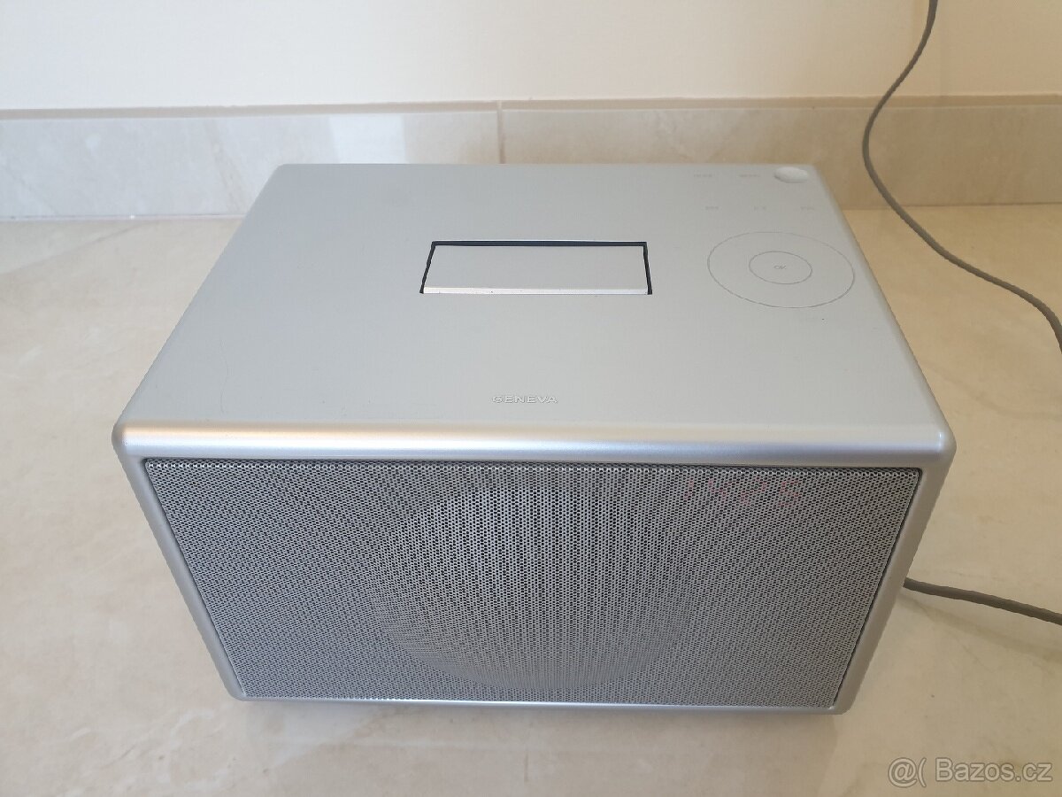 Geneva Model S
Rádio MP3 Bluetooth přehravač
