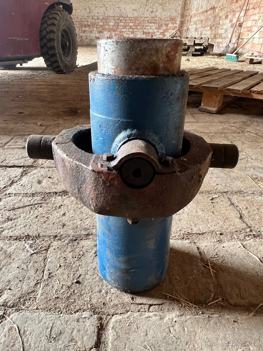 Hydraulicky valec