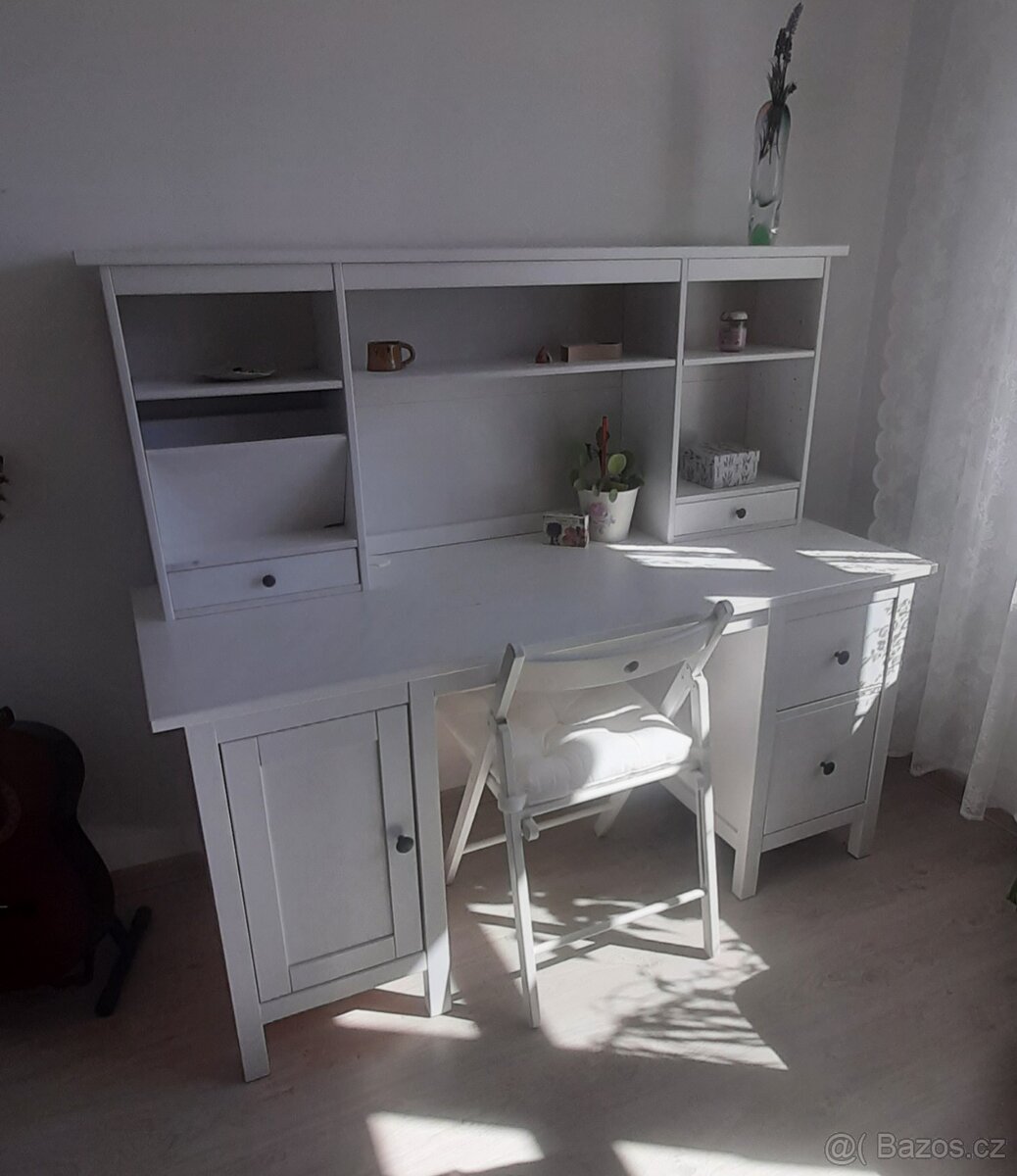 Psací stůl Ikea Hemnes bílý s nástavcem