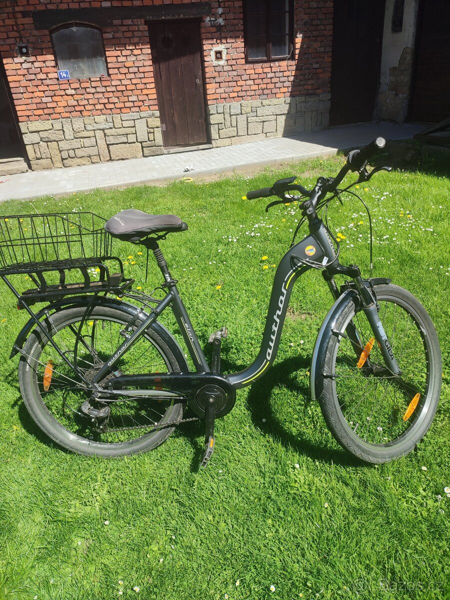 Dámské městské elektrokolo