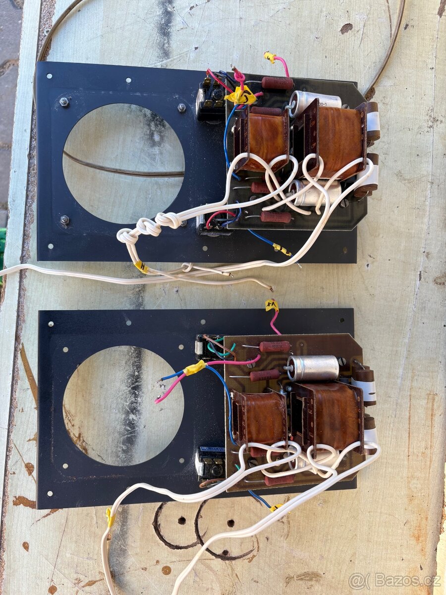 Repro Tesla výhybka 3-pásmová RS338 elektronika Praha
