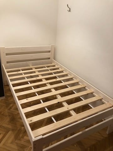 Nová masivní postel š.120 cm ihned k odběru