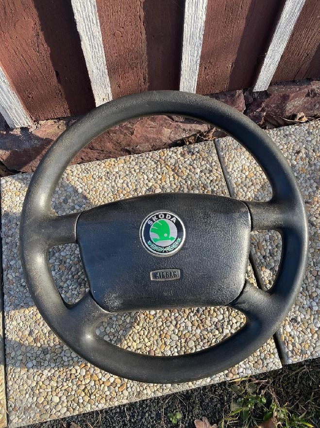 škoda octavia 1 volant