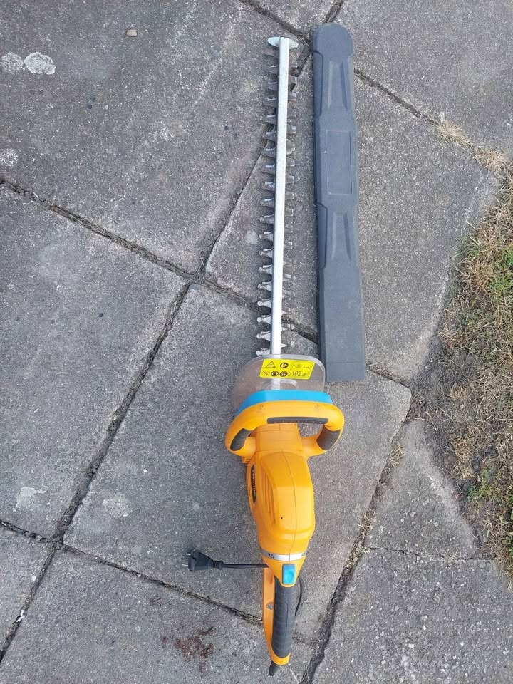 Nůžky na živý plot