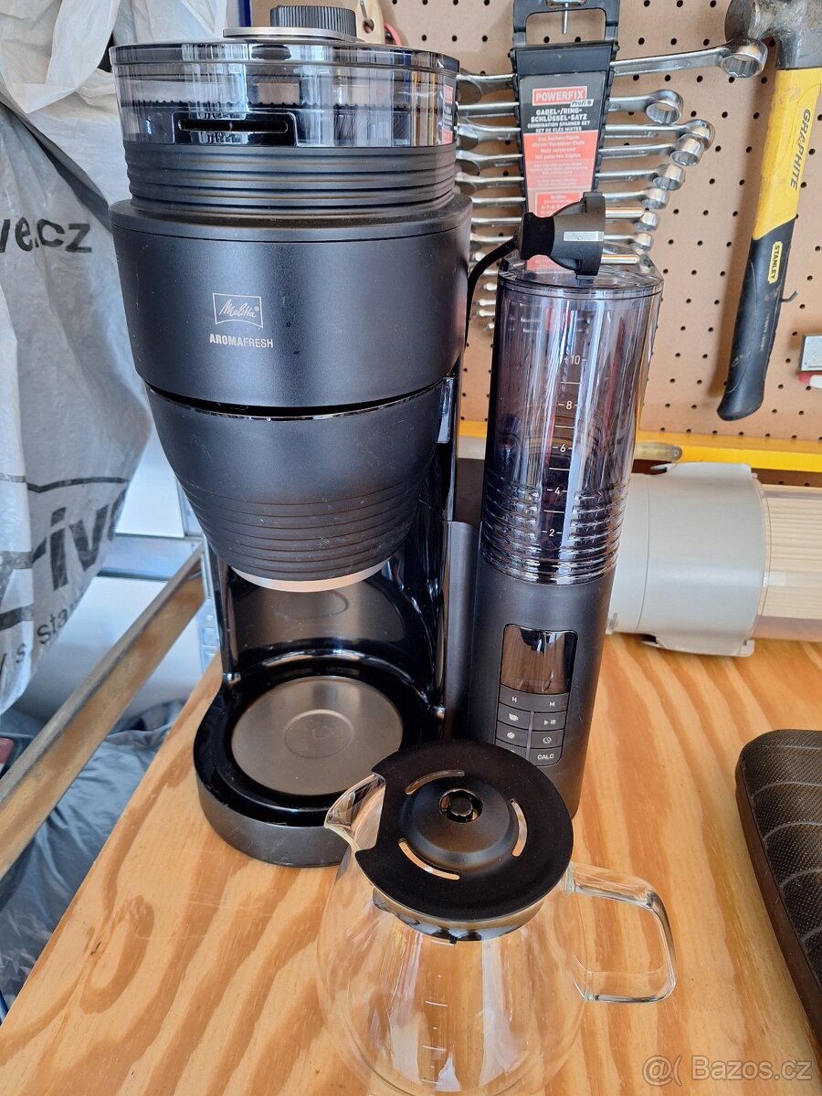 Překapávač Melitta AromaFresh kávovar s mlýnkem