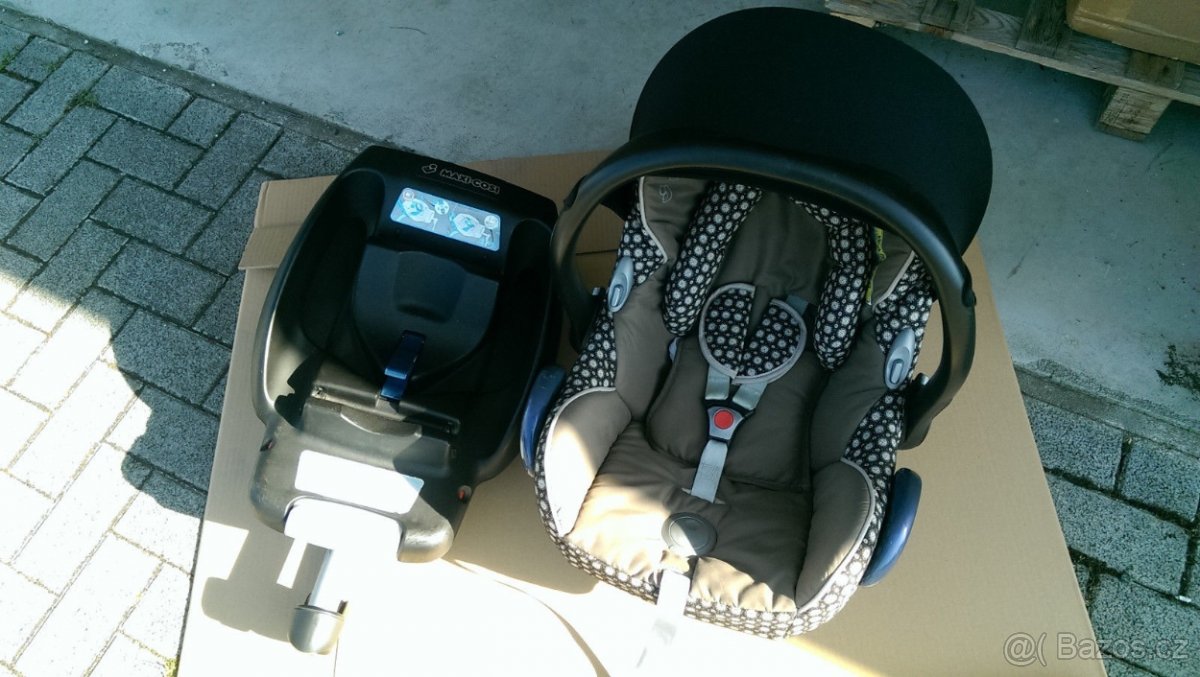 maxi cosi autosedacka a se zakladnou vajicko isofix hneda