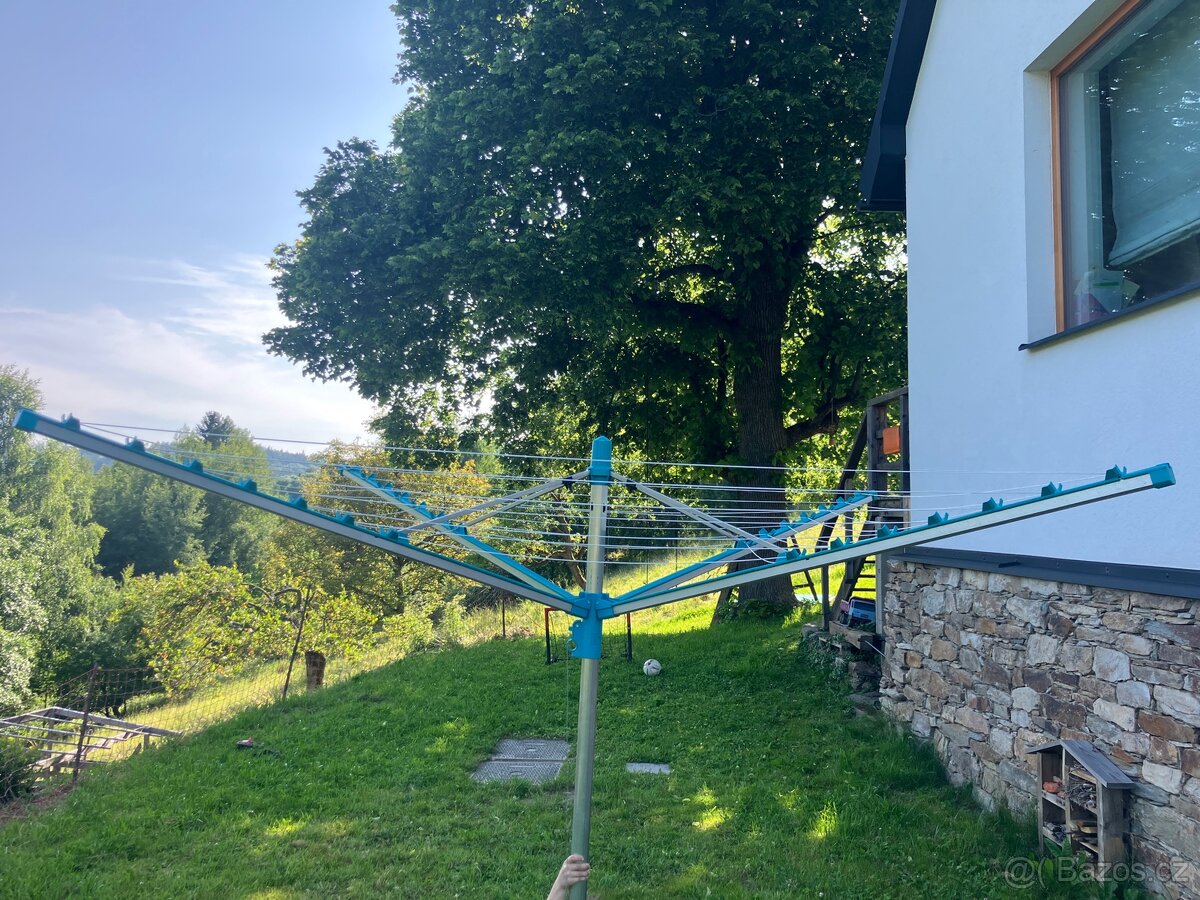 Venkovní sušák na prádlo Leifheit