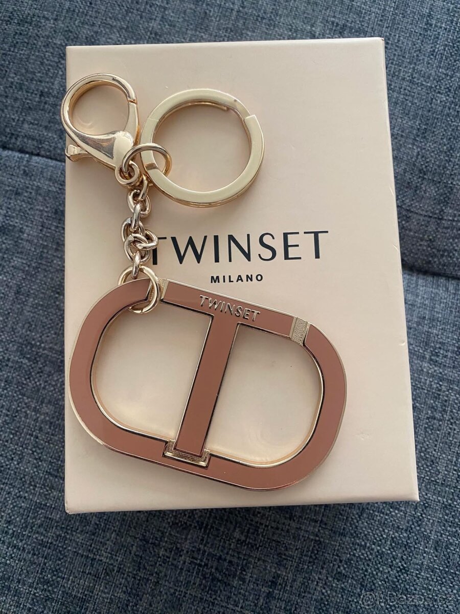 Twinset