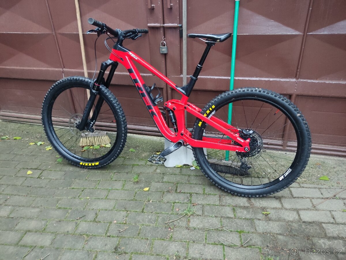 Trek Slash 7