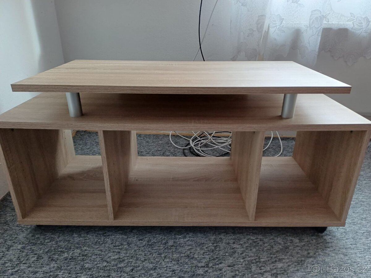 TV stolek