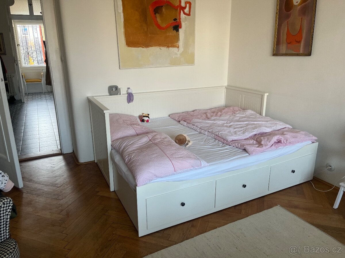 Postel IKEA Hemnes