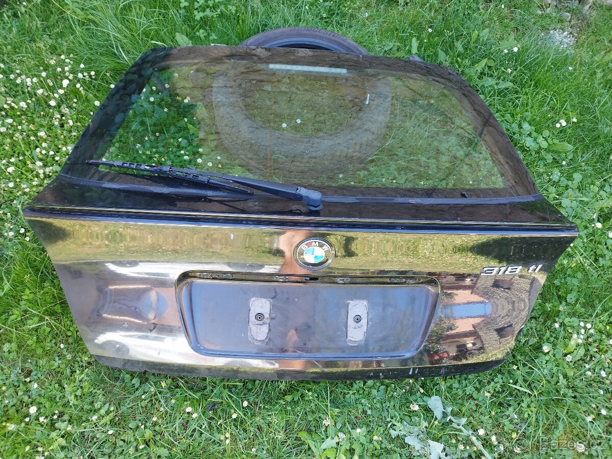 BMW E46 Compact víko kufru