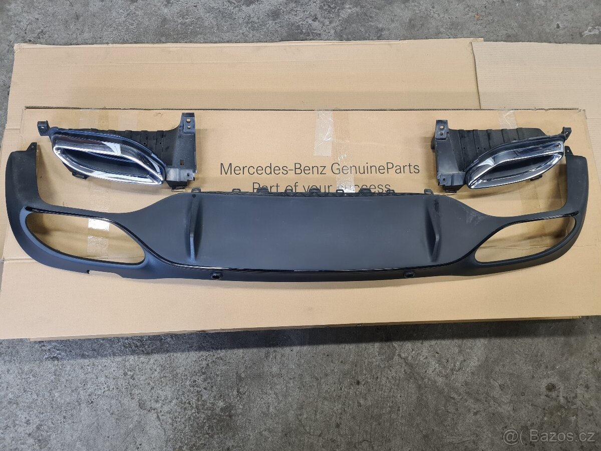 Mercedes S213 AMG paket - difuzor zadního nárazníku, výfuky