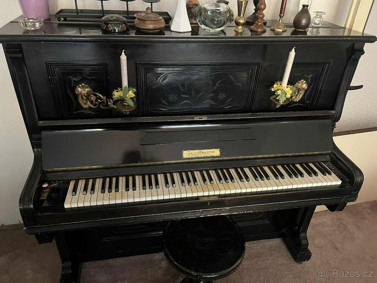 Prodam pianino 100let stare