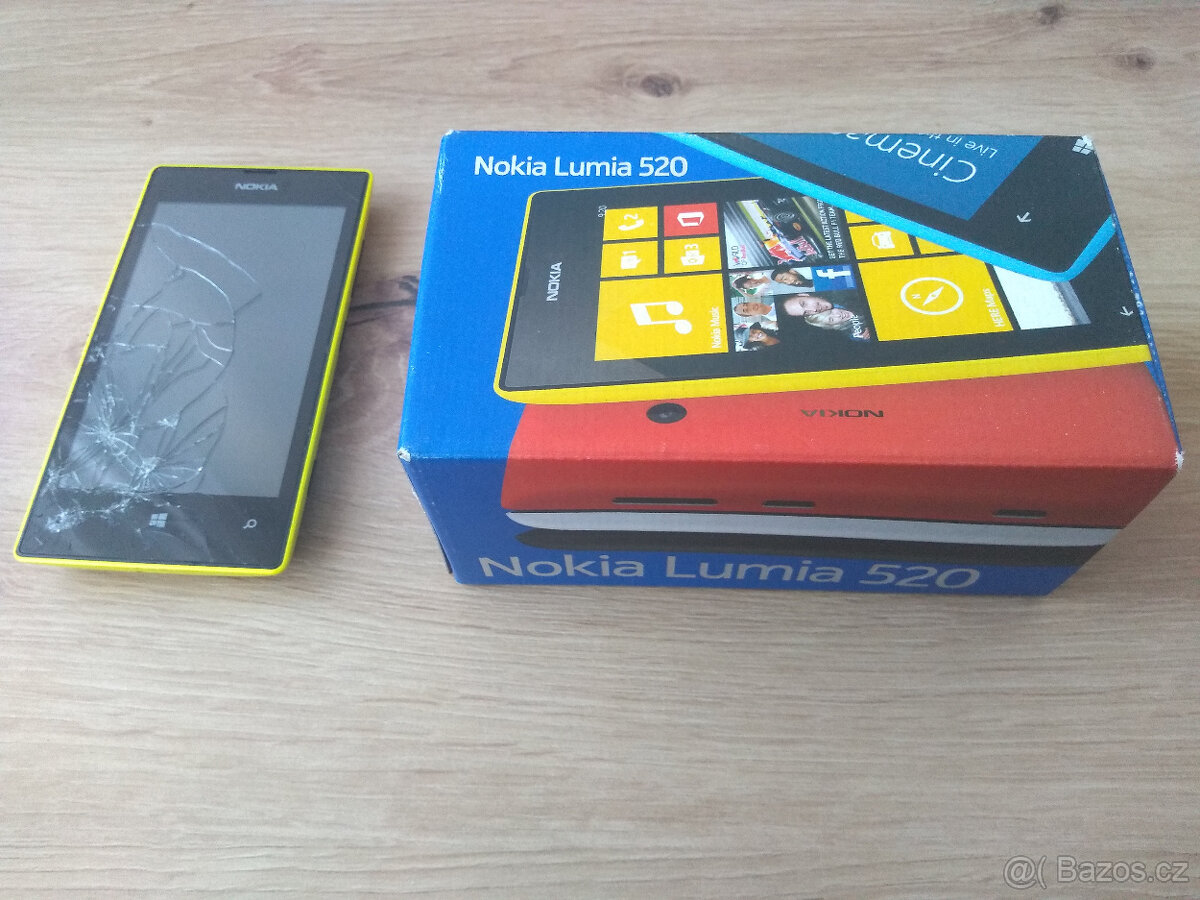 NOKIA LUMIA 520