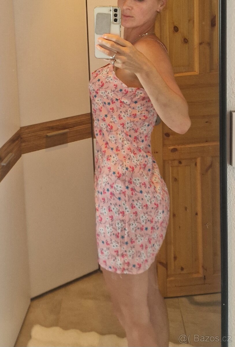 Nové dámské letni šaty na ramínka mini M