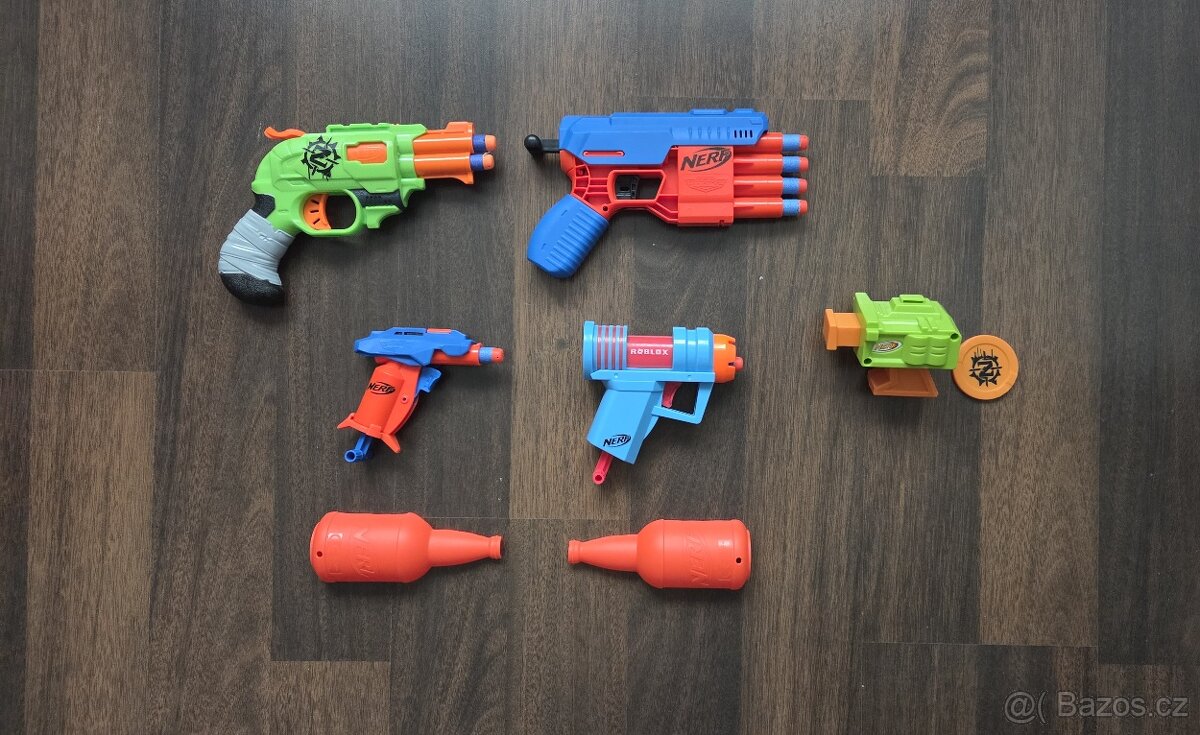 Sada NERF pistolí vč. nábojů