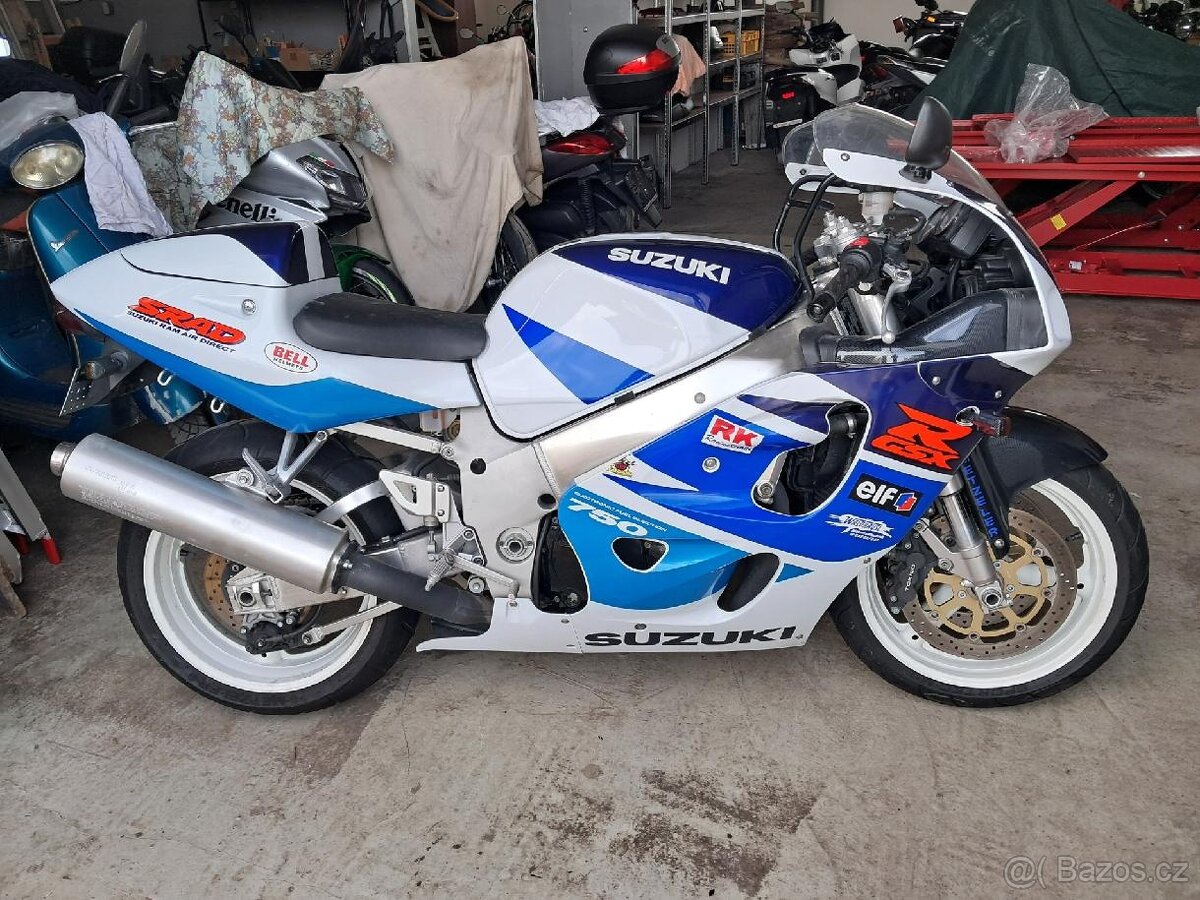 suzuki gsxr 750