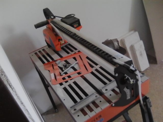 Norton Clipper TR 202 řezací stroj na dlaždice