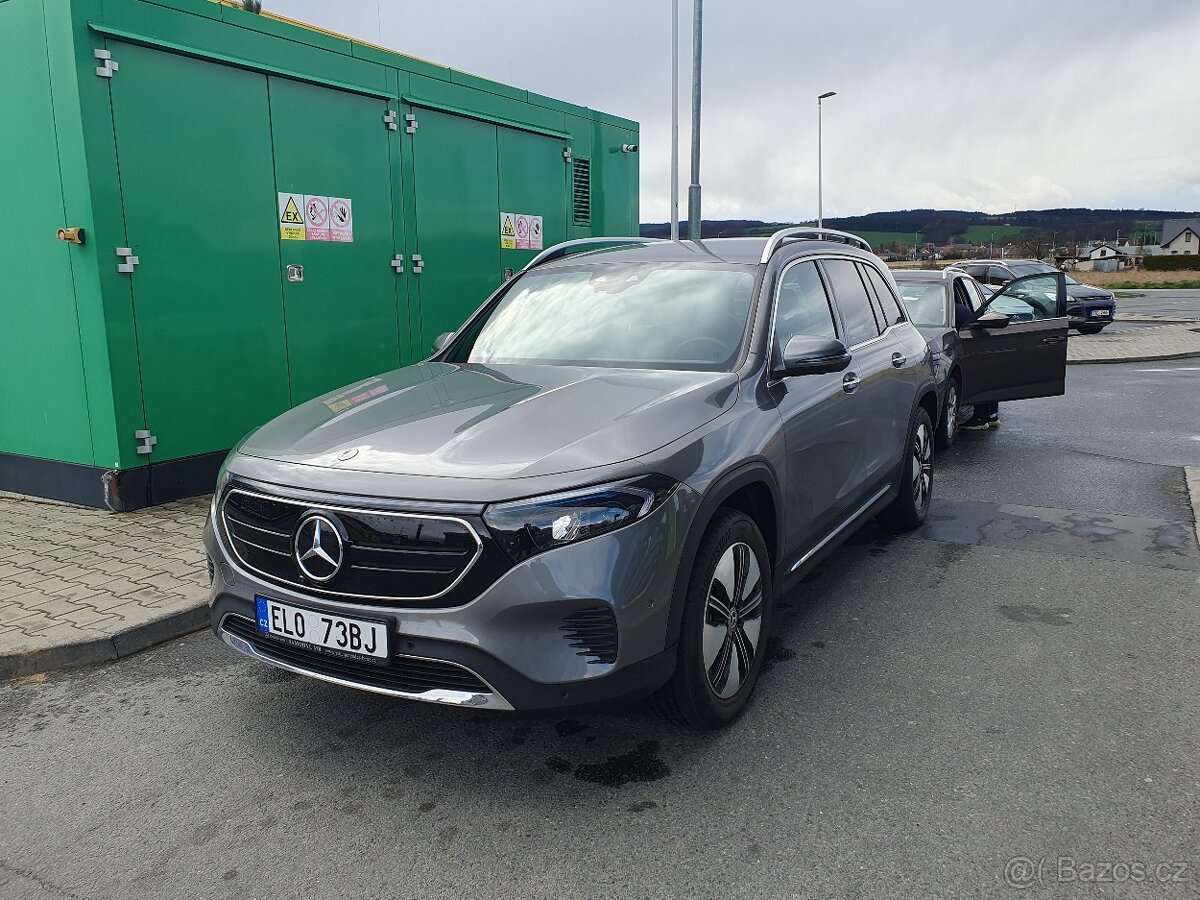 Mercedes Benz EQB 250