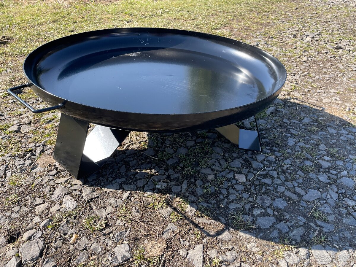 Přenosné ohniště, topeniště, gril, 60cm.