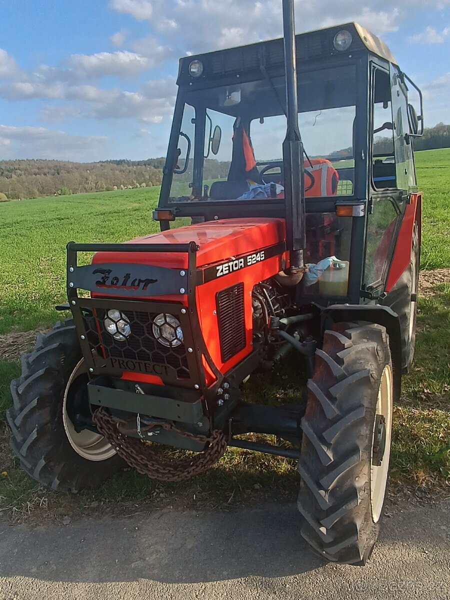 Zetor ochranný rám předku