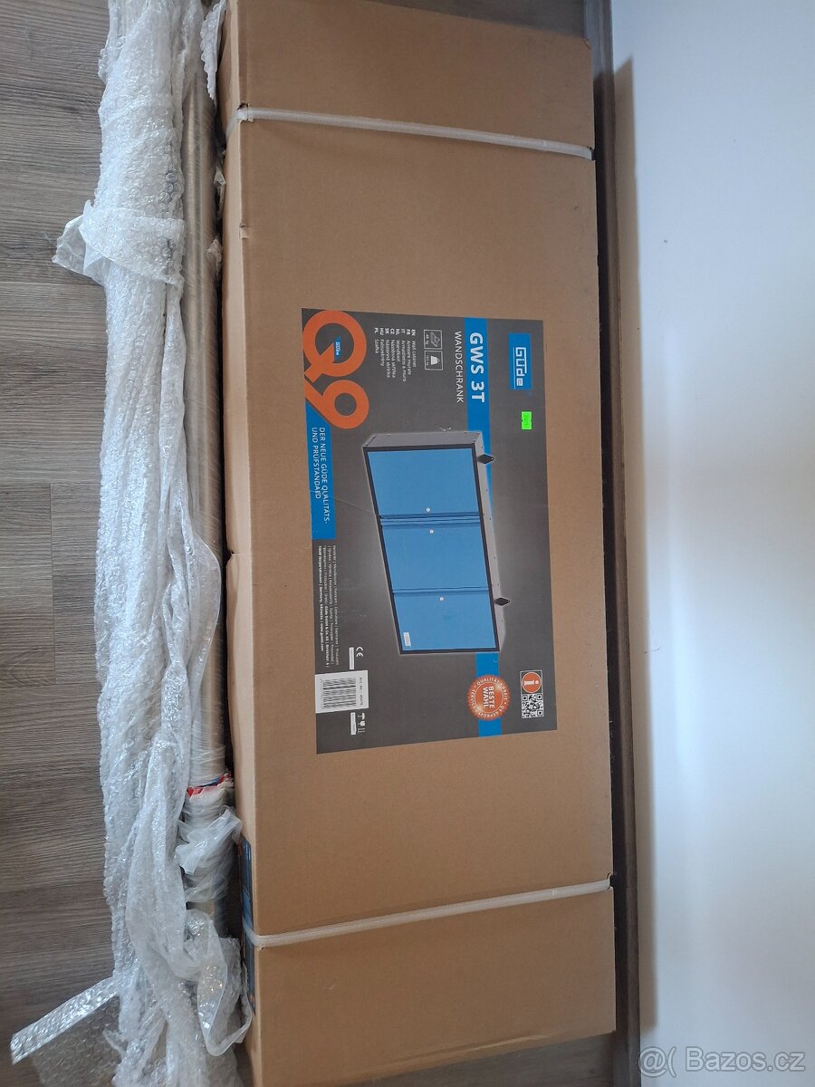 Závěsná skříňka Gude GWS 3T