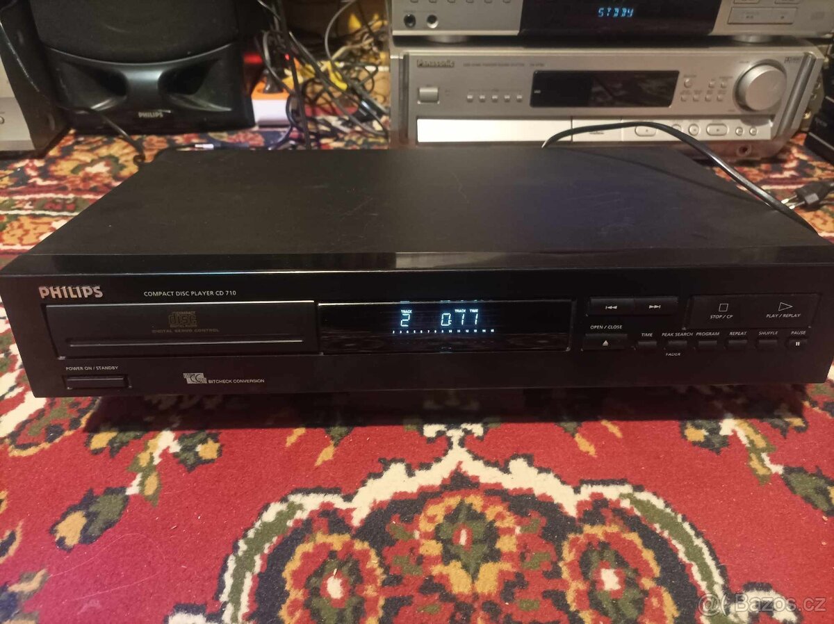 Philips CD 710