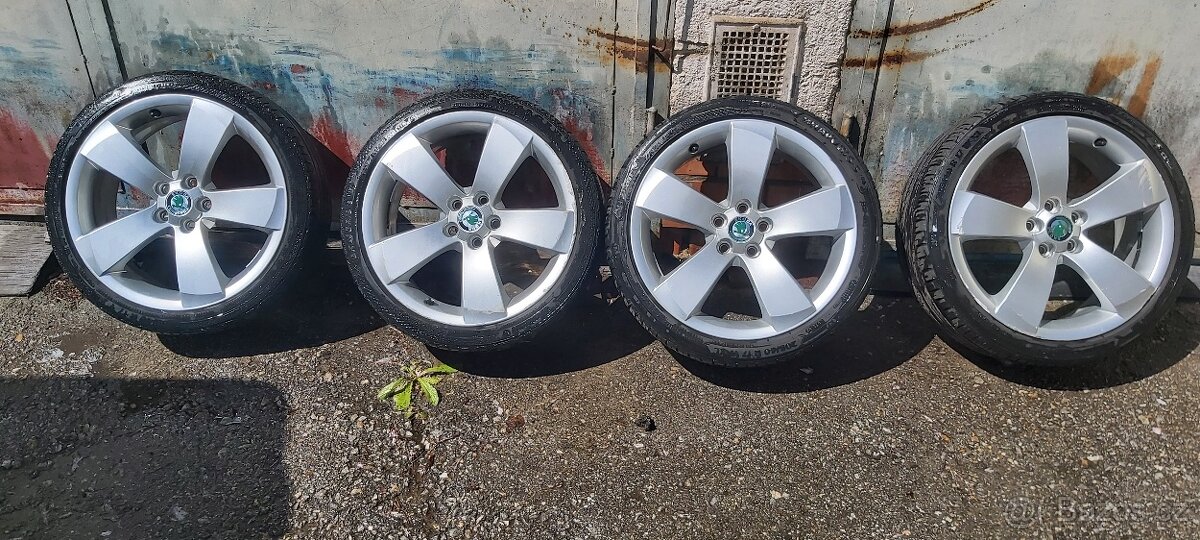Alu kola 5x100 r17 orig.Škoda s letní pneu 205/40R17