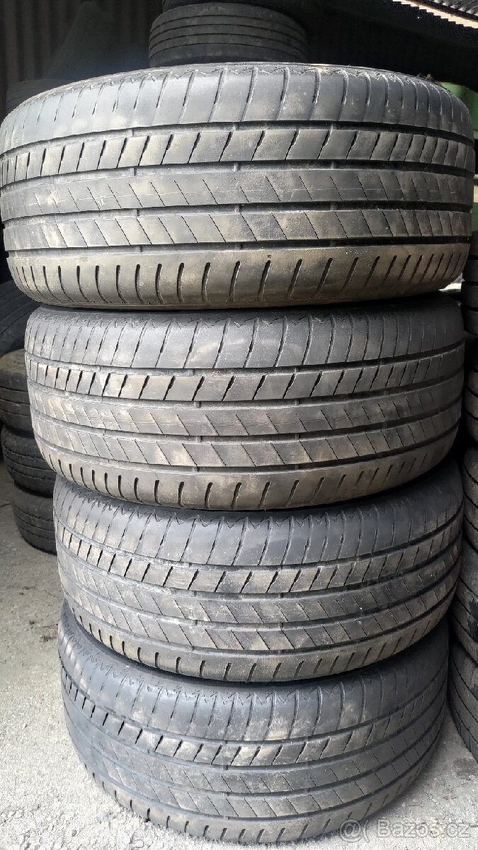 Pneu Bridgestone 255/55 R18 letni