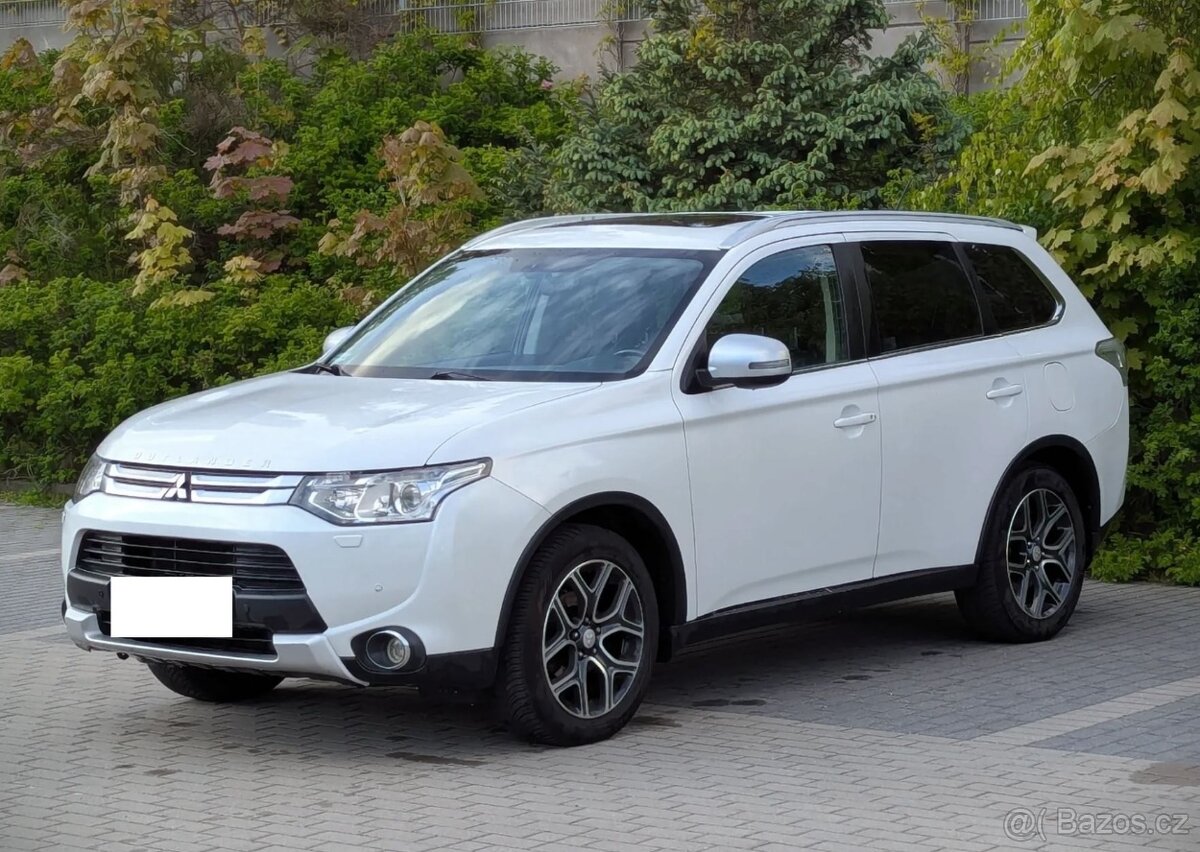 Mitsubishi Outlander 2.0 Instyle,Navi 4WD CVT