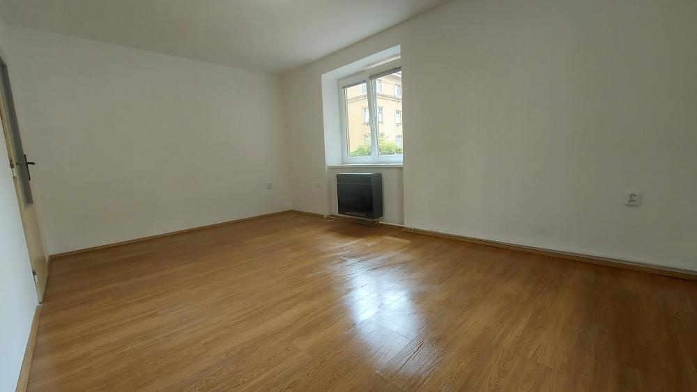 Pronájem: Pěkný cihlový byt 1+kk v Chrudimi