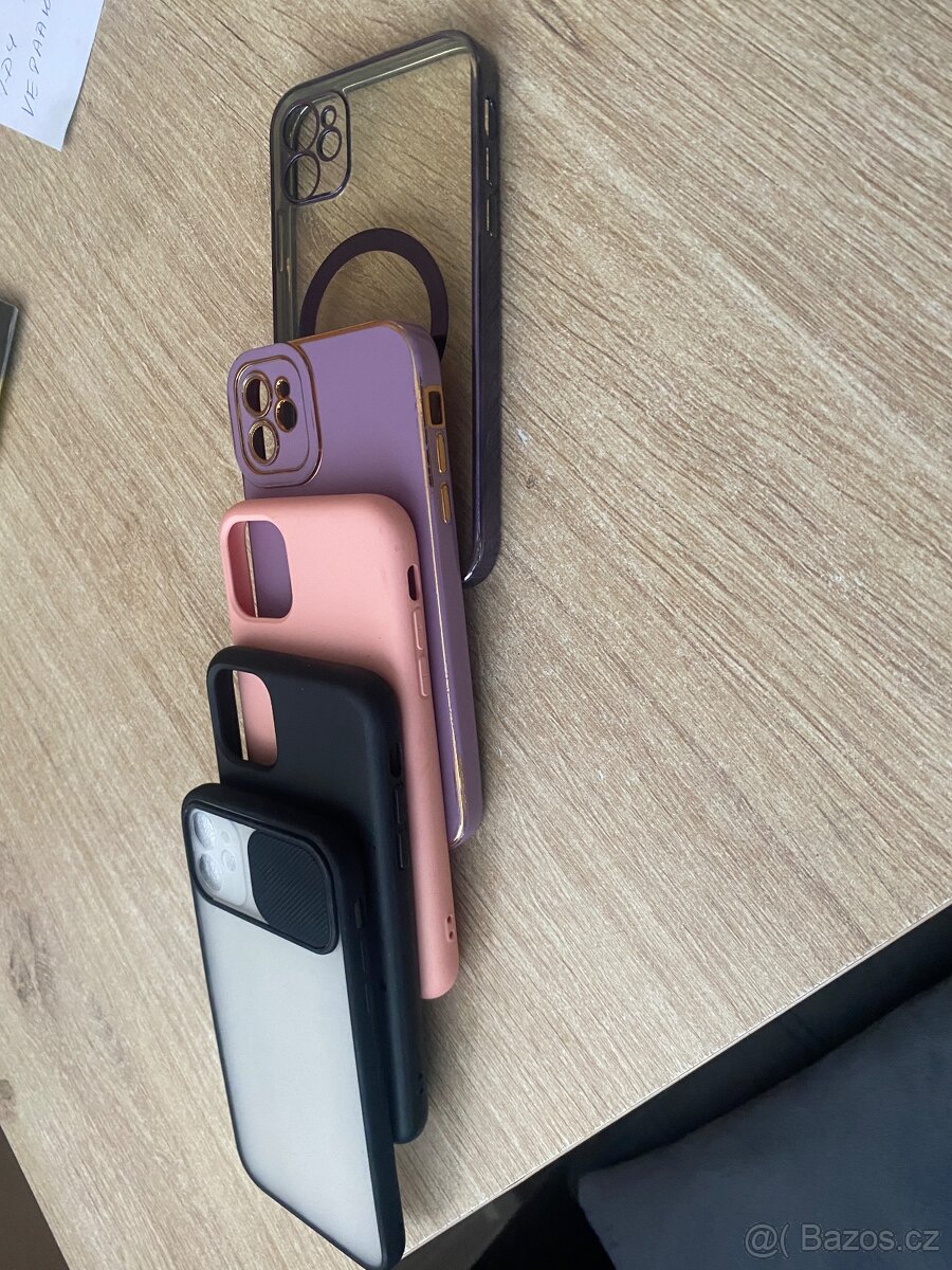 Prodám 5X nové obaly na iPhone 11