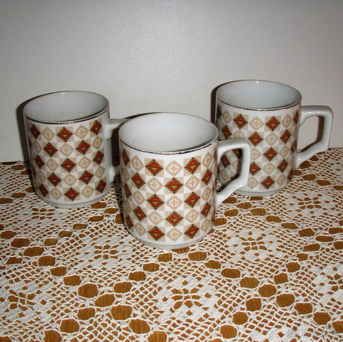 HRNKY PORCELÁNOVÉ