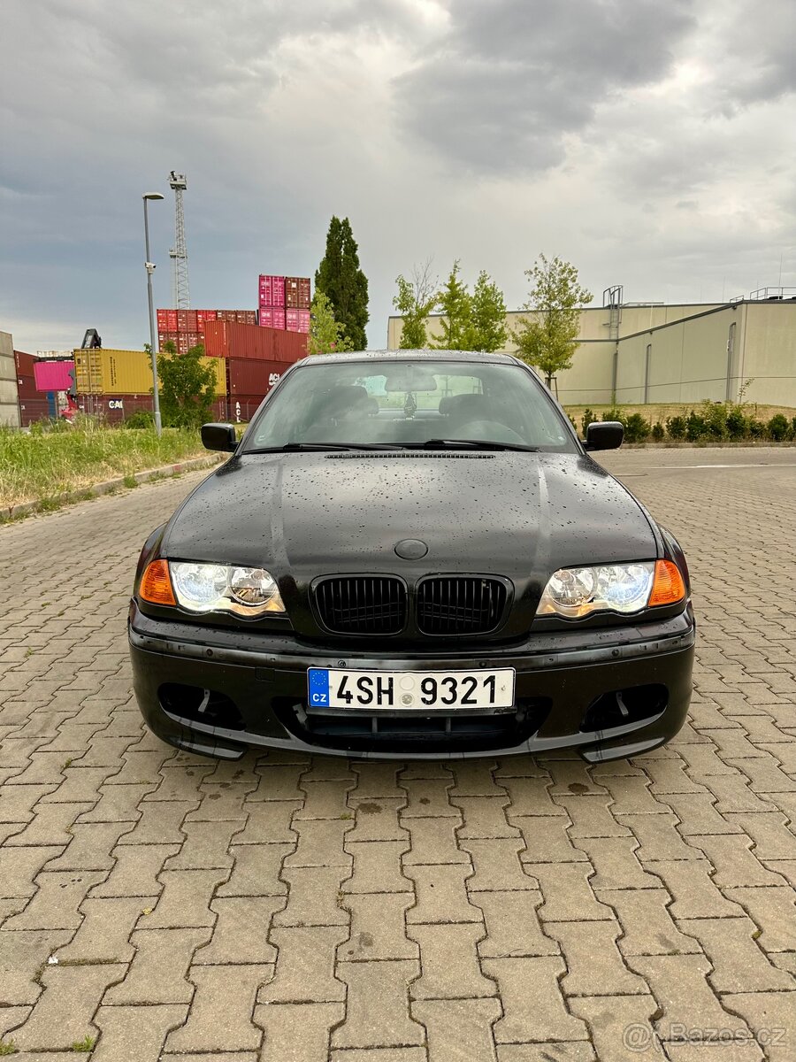 BMW E46 323i