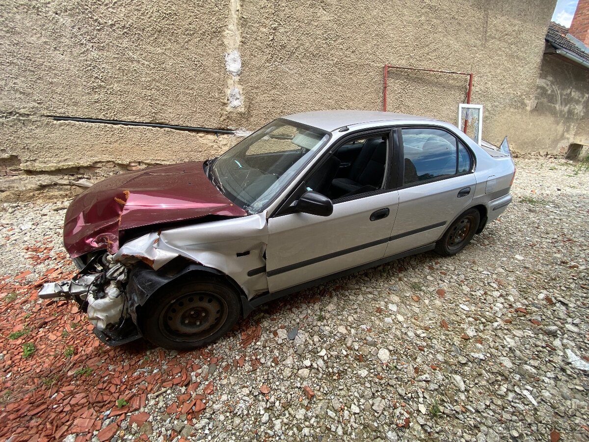 Honda civic 1.5 84kw