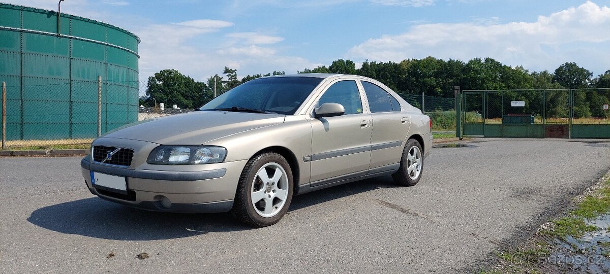 Volvo S60 2.4 103kW
