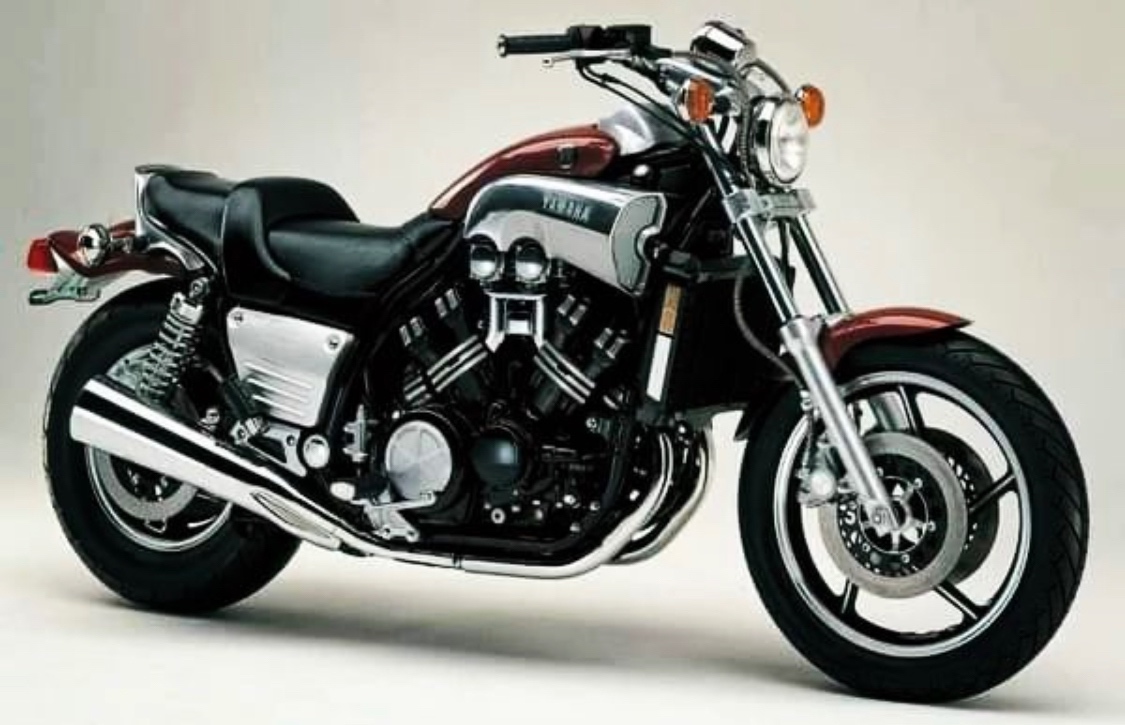 Yamaha V max 25 ks skladem v Opavě od 49990 kc